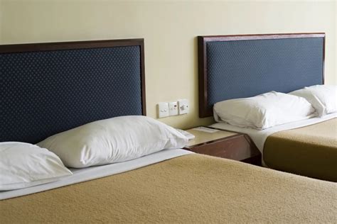 motels that allow smoking|hotels with rooms available smoking.